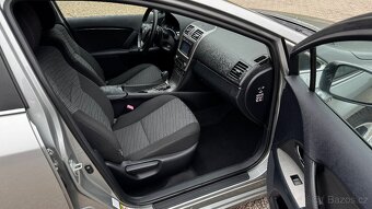 Toyota Avensis 2.2d 110kw automat, navi, kombi - 9