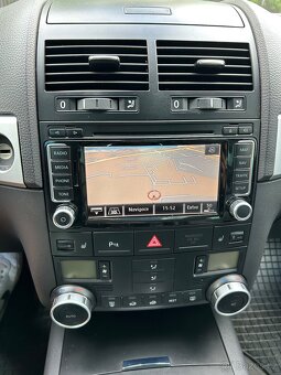 Volkswagen Touareg 2.5 Tdi, manuál, bez měchů, facelift - 9