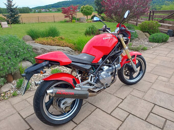 Ducati Monster 750 - 9