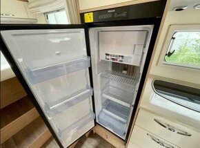 Pronájem obytného vozu Burstner IT 726G - 9