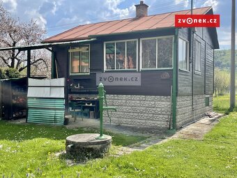 Stavební pozemek Zlín - Lužkovice, s chatou. - 9