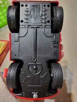 R/C auto Ferrari 458 - 9