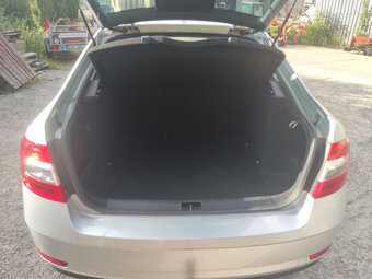 Škoda Octavia SEDAN 2,0 TDI 110 kW - 9