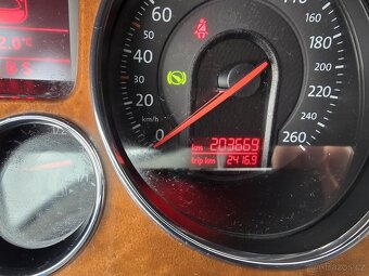 VOLKSWAGEN PASSAT VARIANT r.2008, 103kW - 9