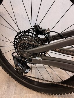 SPECIALIZED STATUS S4 160mm horské kolo - 9