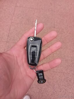 FORD FOCUS 1.6 2017 ČR - 9