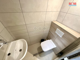 Prodej obchod a služby, 72 m², Praha, ul. Víta Nejedlého - 9