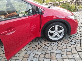 Honda Civic 9g 1.4 i-vtec 73kw, 2013, CZ původ - 9