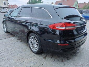 Ford Mondeo Mk5 2.0 Turnier 2,0 EcoBlue "Titanium" - 9