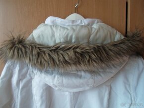 Bílá bunda kabát kabátek parka - L, 40 - 9