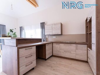 Prodej rodinného domu, 180 m2, Doubek - 9