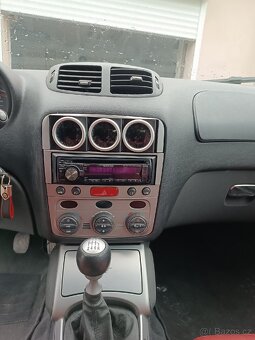 Alfa Romeo GT 1.9 Jtdm 110kw - 9