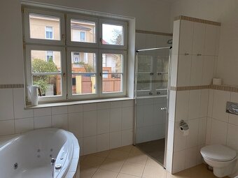 Prodej prvorepublikové vily Karlovy Vary Tuhnice - 9