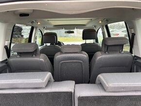 Volkswagen Touran 2.0 TDI MATCH 7 MIST - 9