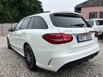 Mercedes-Benz C43 AMG - 9