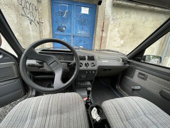 Peugeot 205 Diesel - 9