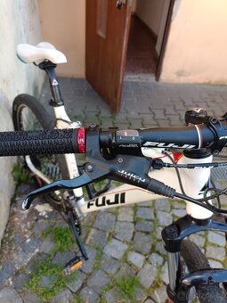 Prodám horské kolo značky FUJI - 9