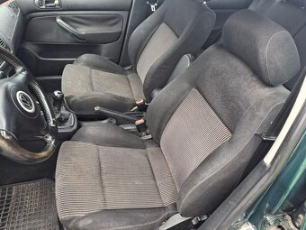 VW Golf kombi 1,6i - 9