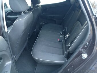 Kia Venga 1.4 CRDi/66kW - 9