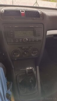 Skoda Octavia 2 1.6 74kw Stk 05 2027 - 9