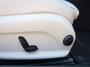 Mercedes Benz E 220d AMG CABRIO BÉŽOVÁ KŮŽE,TOP STAV - 9