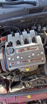 Prodám Alfa Romeo 1.6 benzín - 9