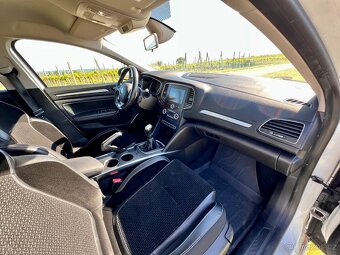 RENAULT MEGANE, 1.6, 81kW (letní + zimní pneu) - 9