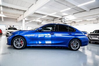 BMW 330 - 9