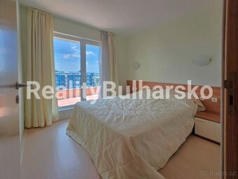 Prodej zařízeného apartmánu 2+kk s balkonem-Slunečné pobřeží - 9