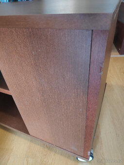 Komoda Ikea Malm a TV stolek Ikea Benno , 600 + 500 kc - 9