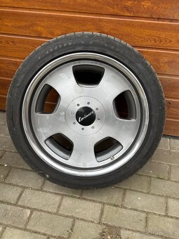 Mercedes R19 - 9