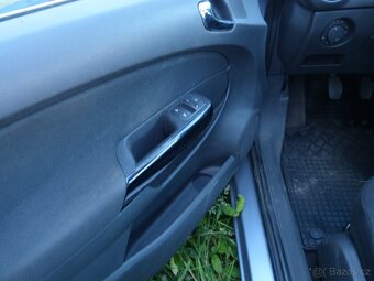 Opel Corsa D NAHRADNI DILY Z VOZU rok 2008, 1,2 59kw - 9
