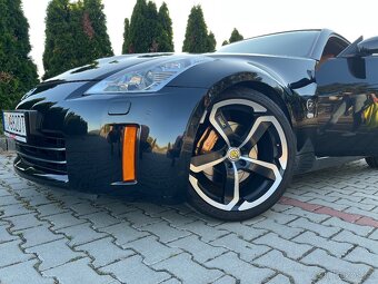 Nissan 350z - 9