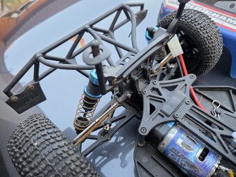 LRP SC10 Blast 1:10 - 9