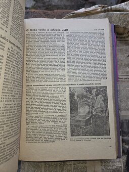 Knihy / časopisy - včely / včelařství / Včelař - 9