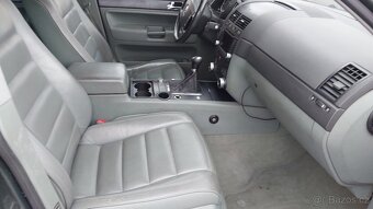 Volkswagen Touareg - 9