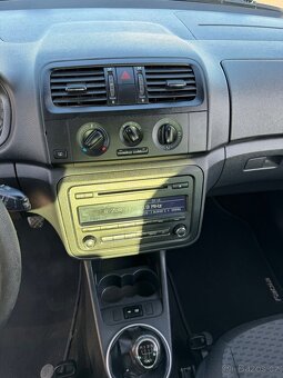 Škoda Fabia II Combi 1.6TDI •Facelift•NOVÁ STK•r.v2013 - 9
