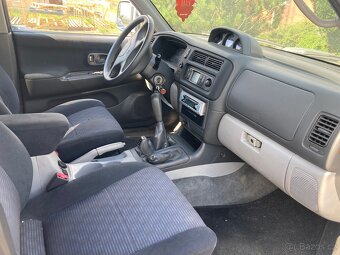 Mitsubishi Pajero Sport 2,5 D - 9