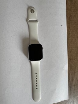 Apple Watch Series 6 - 9