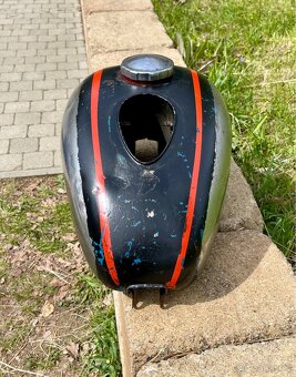 Jawa ČZ 250 350 kývačka - nádrž s víčkem - 9