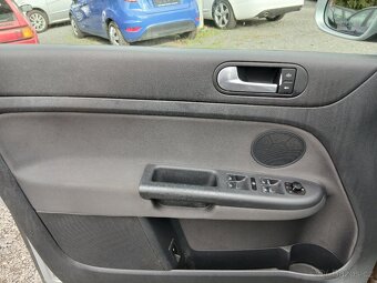 Volkswagen Golf, 1.4i, 55 kW - 9