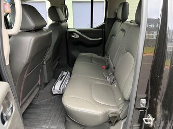 Nissan Navara 3,0 DCi V6 4WD/automat/35 tkm - 9