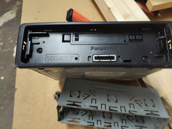 Autorádio Panasonic - 9