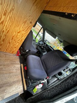 Obytná dodávka - 9