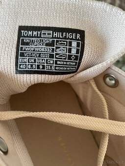 Béžové ultra lehké tenisky Tommy Hilfiger, vel. 40 - 9