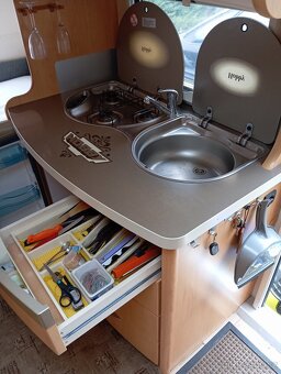 Naložit deku, nádobí a vyrazit s HOBBY 450 UF De Luxe - 9