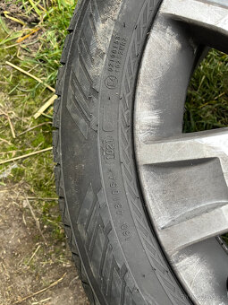 Mitsubishi Outlander 225/55 R18 98V + Nokian Wetproof SUV - 9