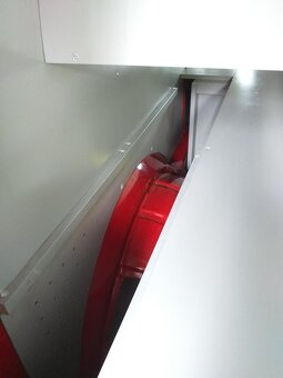 Prodám obytný vůz VW T5 long verze pro 2 osoby - 9