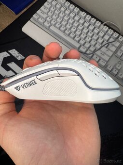 PS4 500GB + Just Cause 4 + klávesnice, myš, sluchátka - 9