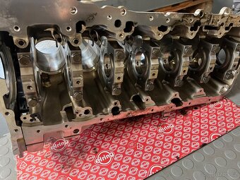 Díly motoru BMW B57D30C - M50D - 9